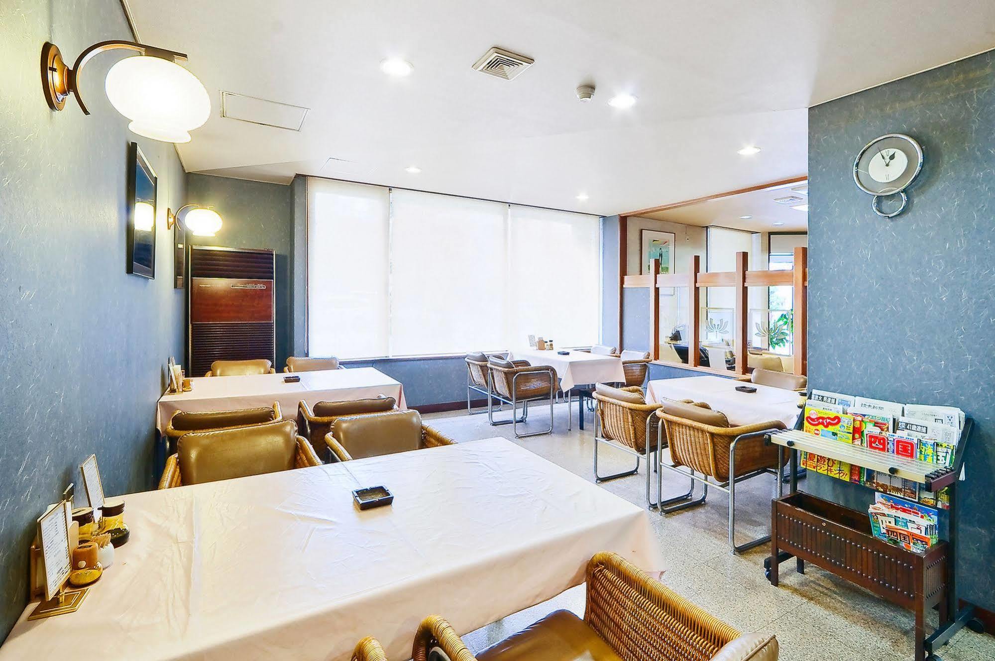 Hotel Kikusui Imabari Railway Station Esterno foto