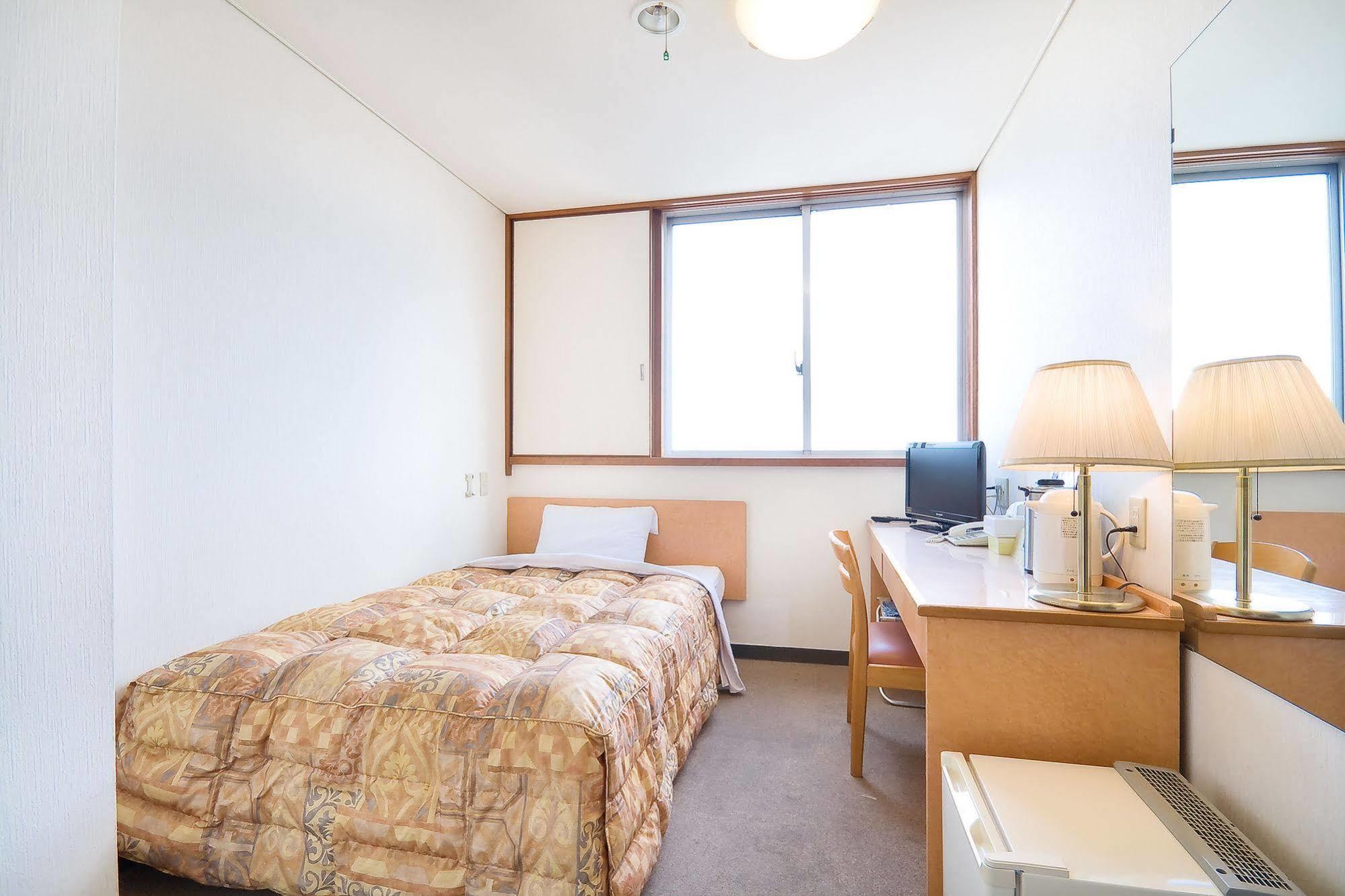 Hotel Kikusui Imabari Railway Station Esterno foto